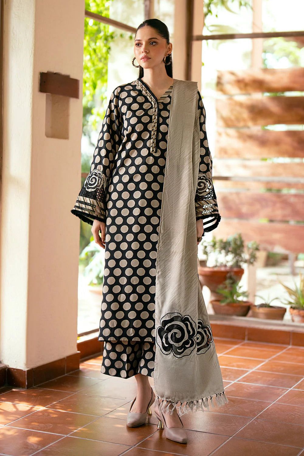 Baroque Dhanak Embroidered 3 Piece | BQ127