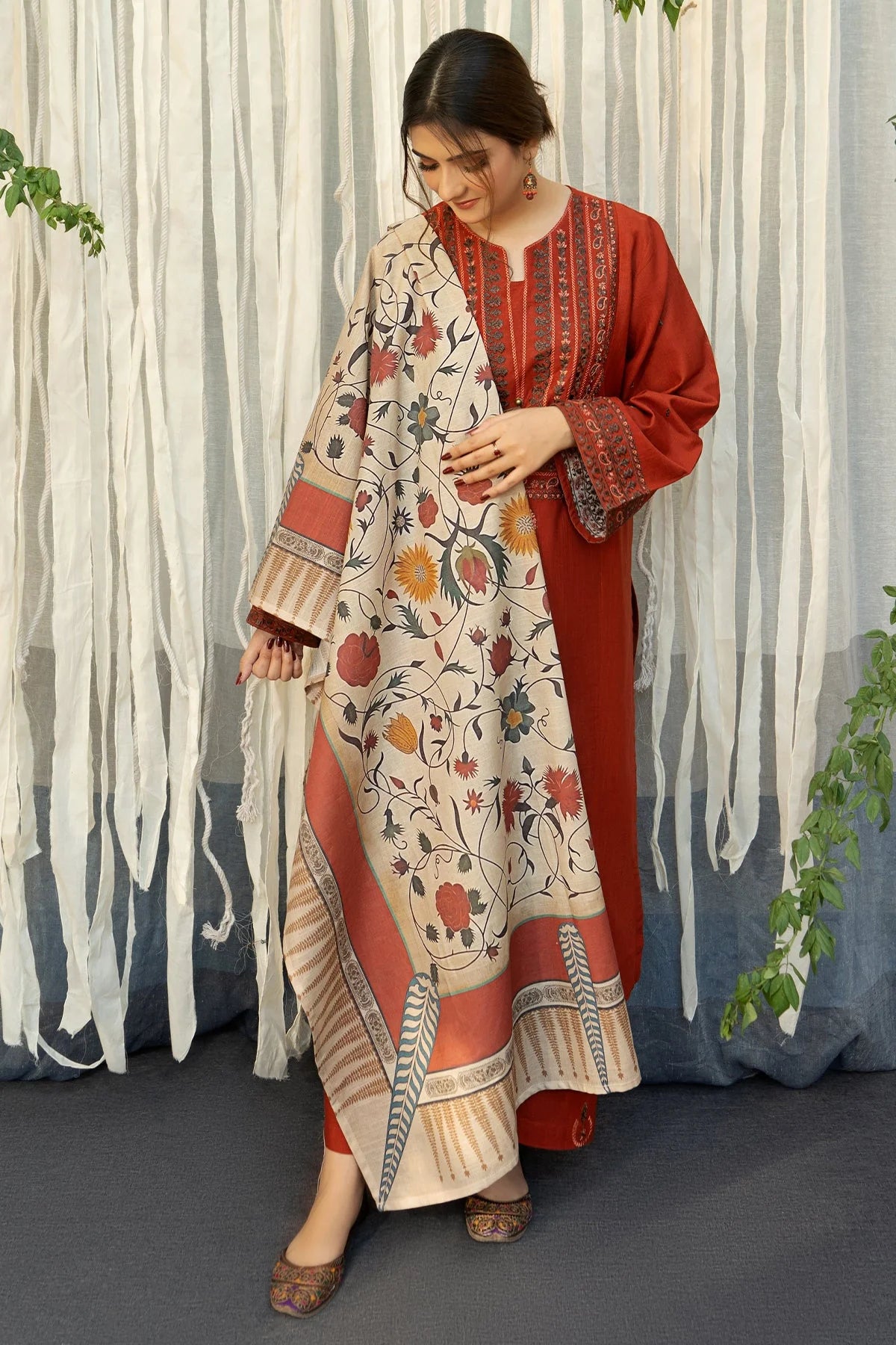 Aisling Dhanak Embroidered 3 Piece | AL105