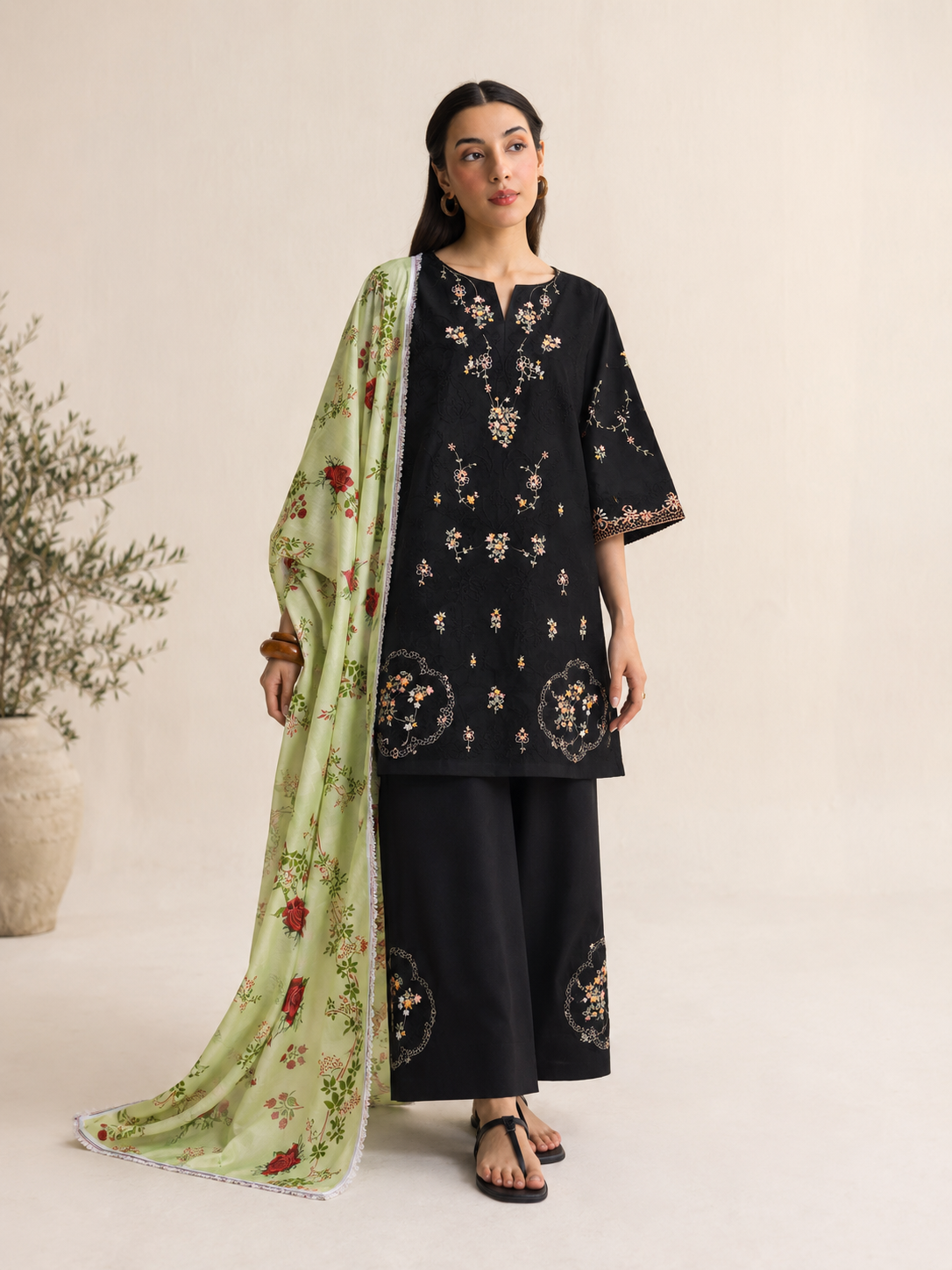 Zara Dhanak Embroidered 3 Piece | RZ403
