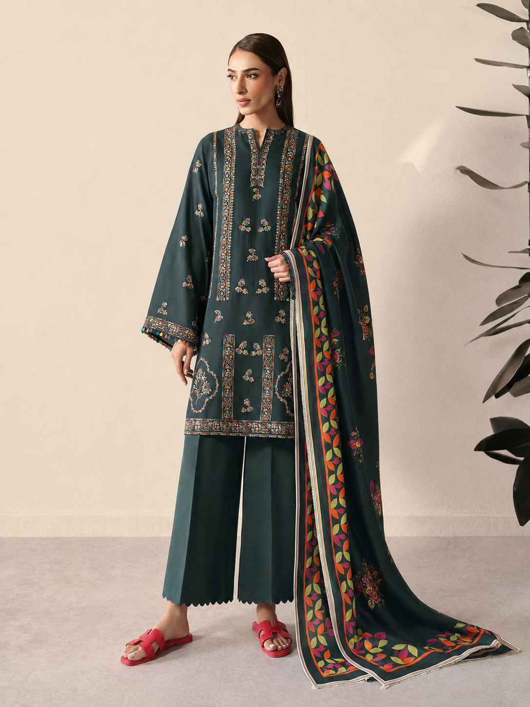 Farasha Dhanak Embroidered 3 Piece | FA201