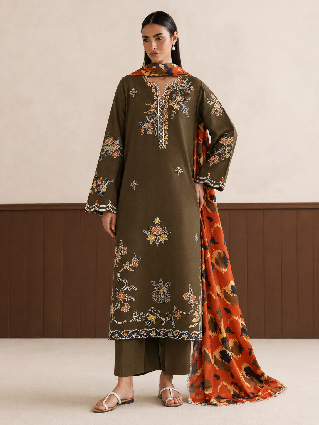 Baroque Dhanak Embroidered 3 Piece | BQ301