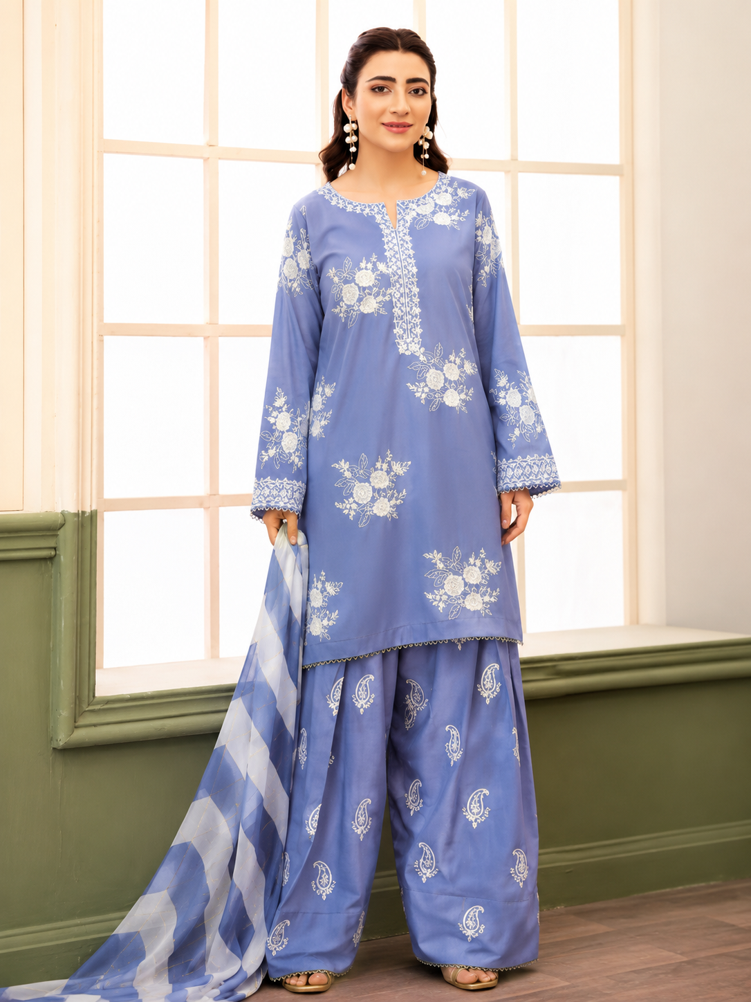 Nureh Lawn Embroidered 3 Piece | NH125