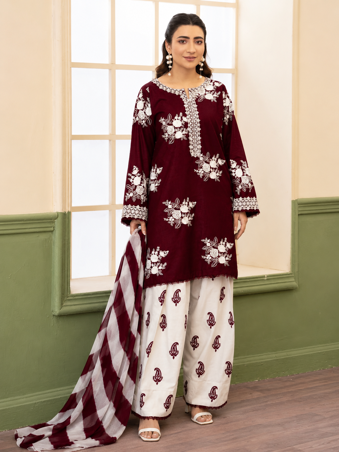 Nureh Lawn Embroidered 3 Piece | NH119