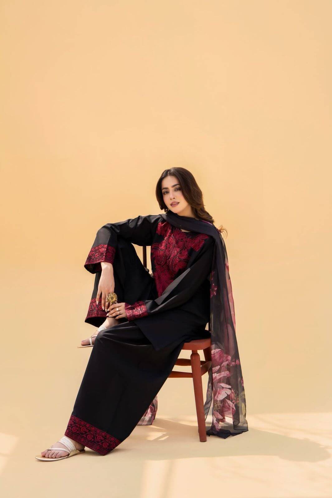 Laam Dhanak Embroidered 3 Piece | LM100