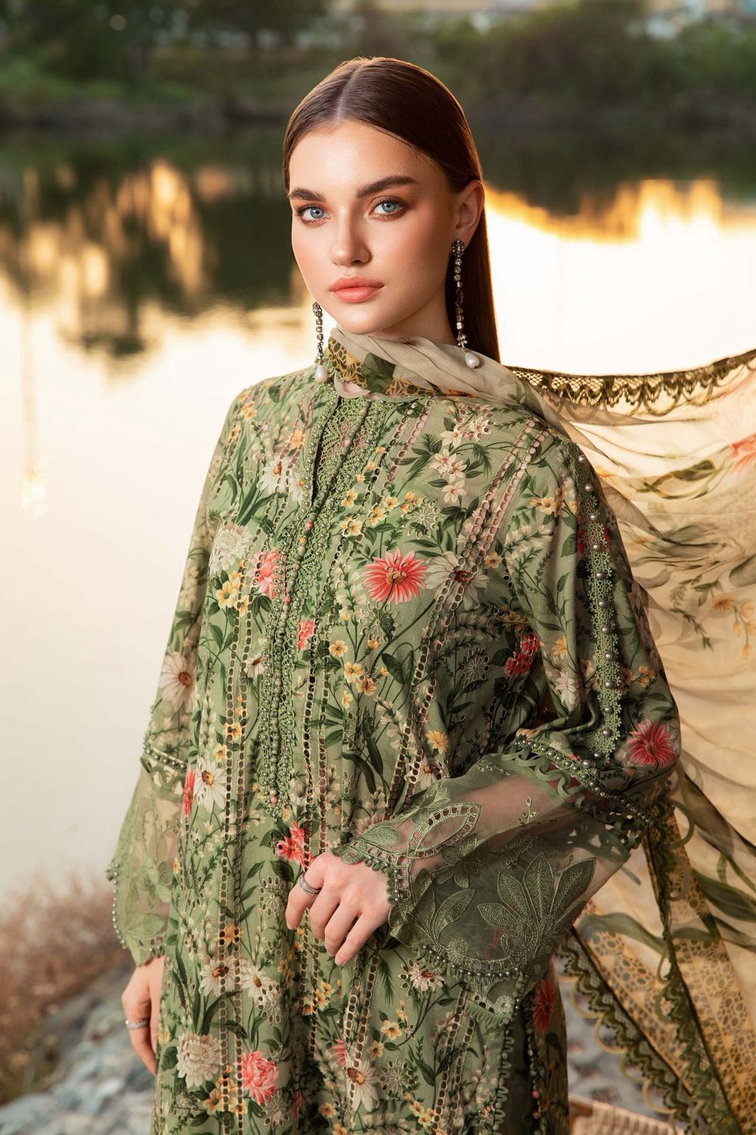 Maria.B. Dhanak Embroidered 3 Piece | MB108
