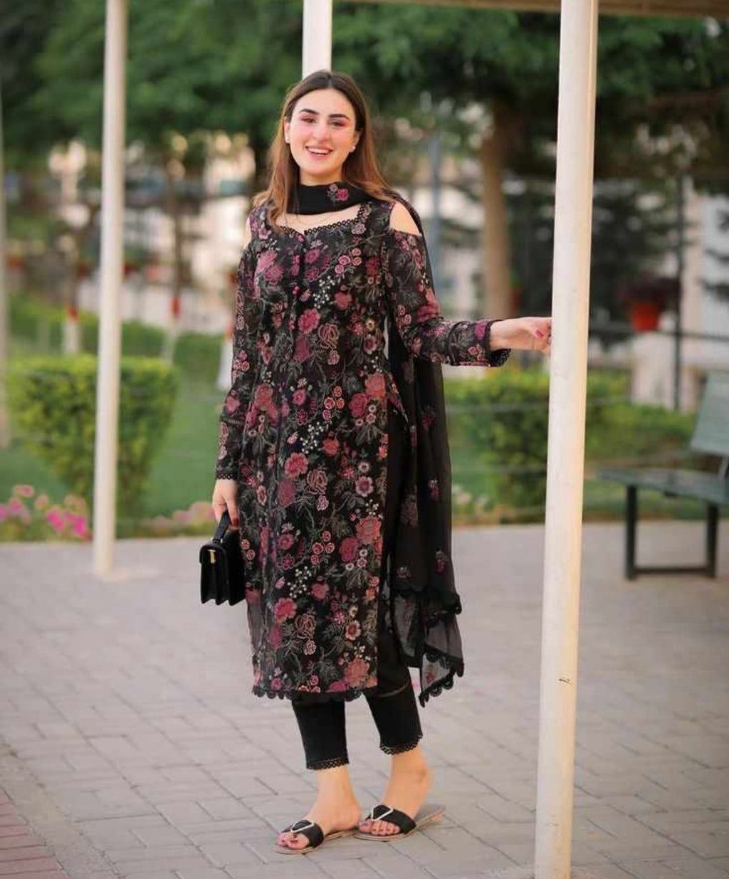 Bareeze Dhanak Embroidered 3 Piece | BZ104