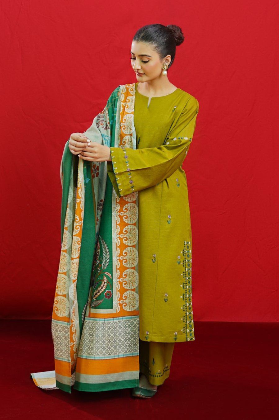 Urge Dhanak Embroidered 3 Piece | UG108