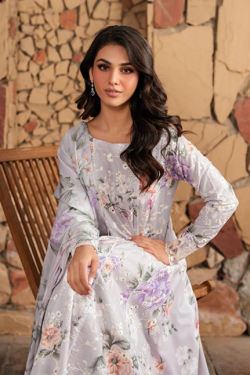 Iznik Lawn Embroidered 3 Piece | IZ115