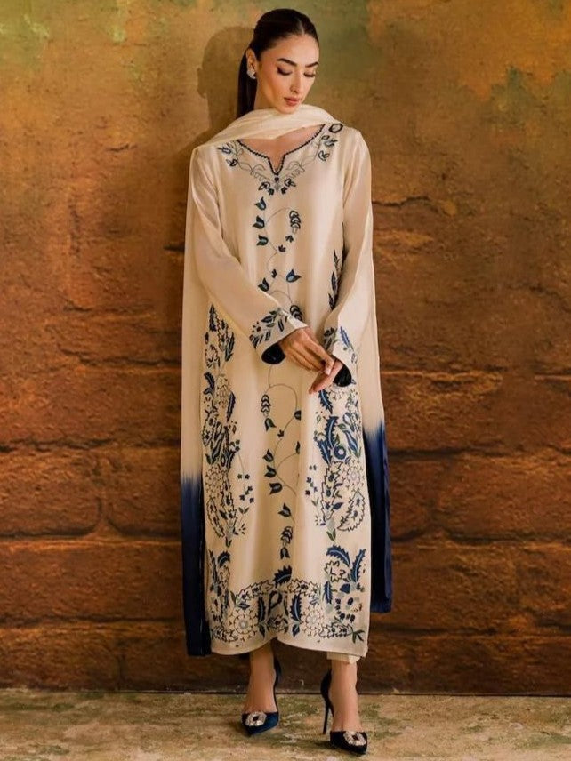 Laam Lawn Embroidered 3 Piece | LM111
