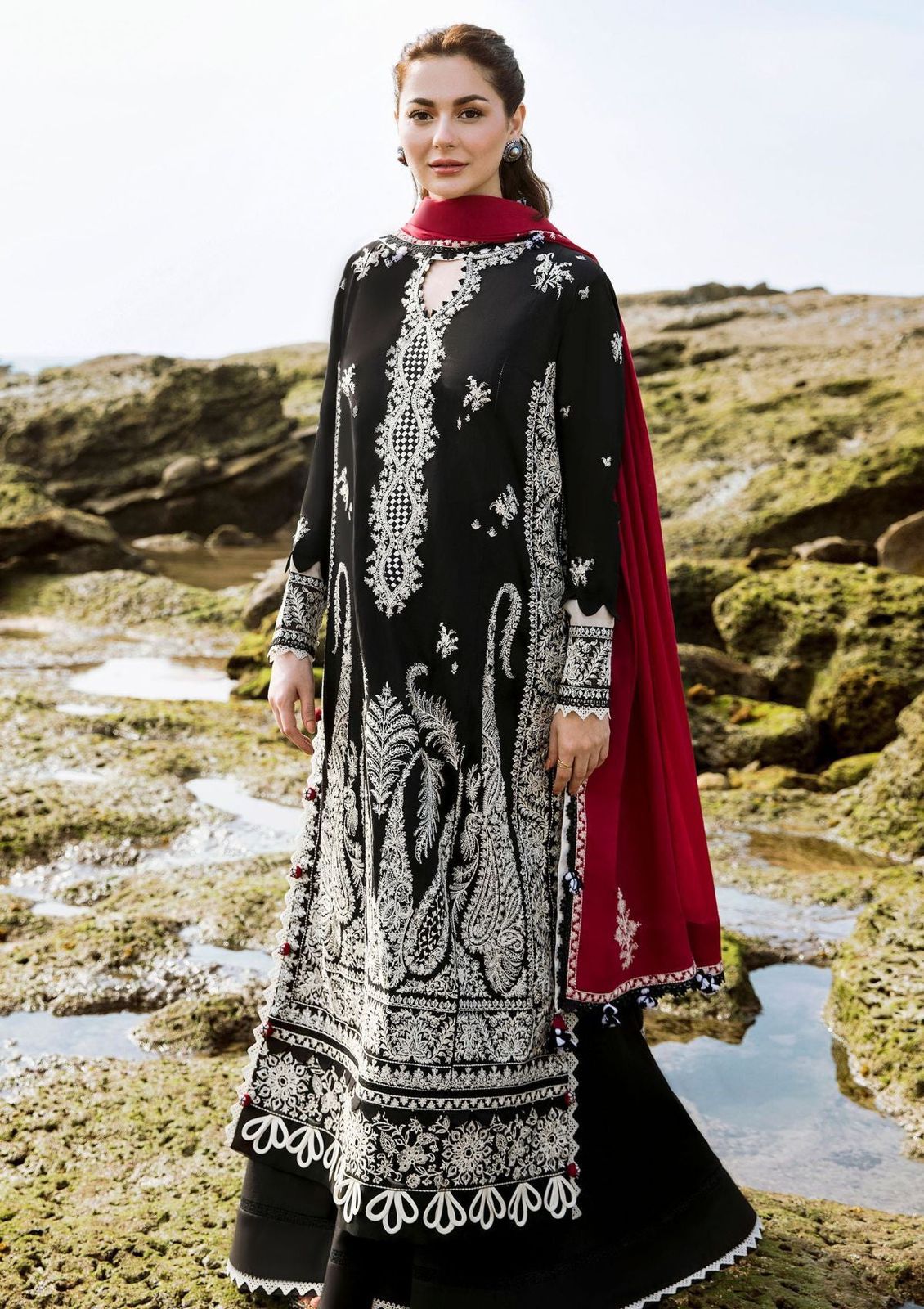 Zaha Lawn Embroidered 3 Piece | ZH111