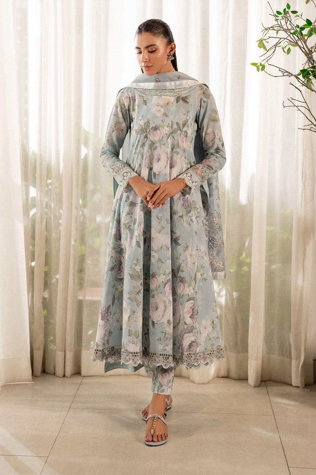Baroque Lawn Embroidered 3 Piece | BQ123