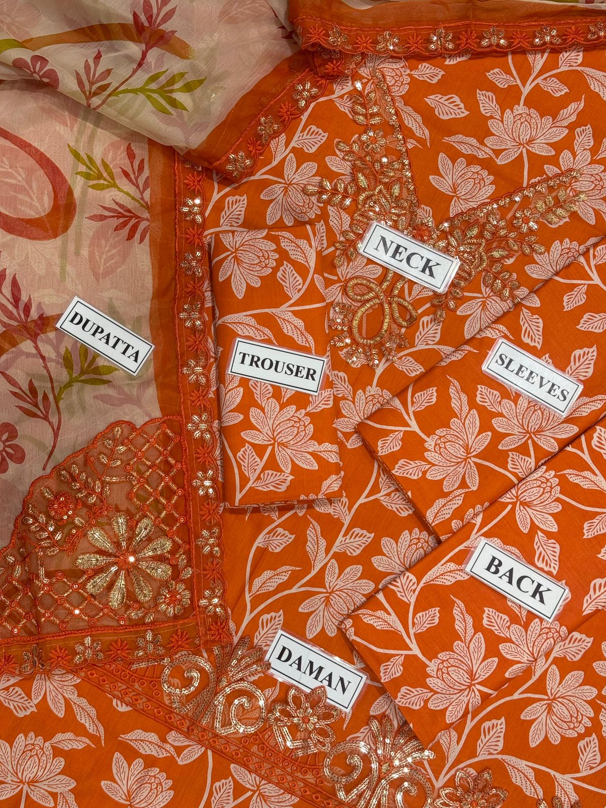 Aneela Lawn Embroidered 3 Piece | AN150