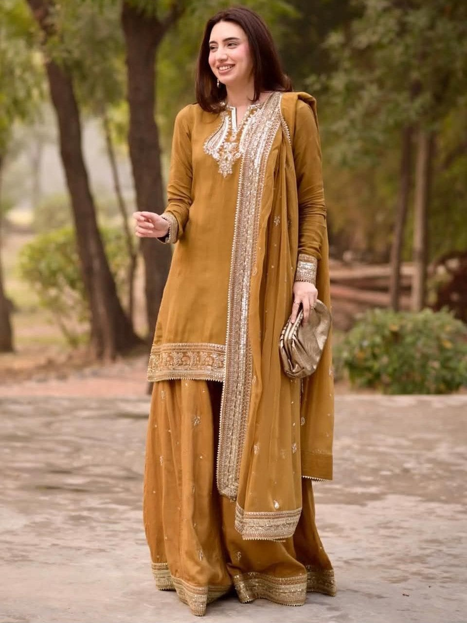 Aneela Lawn Embroidered 3 Piece | AN161