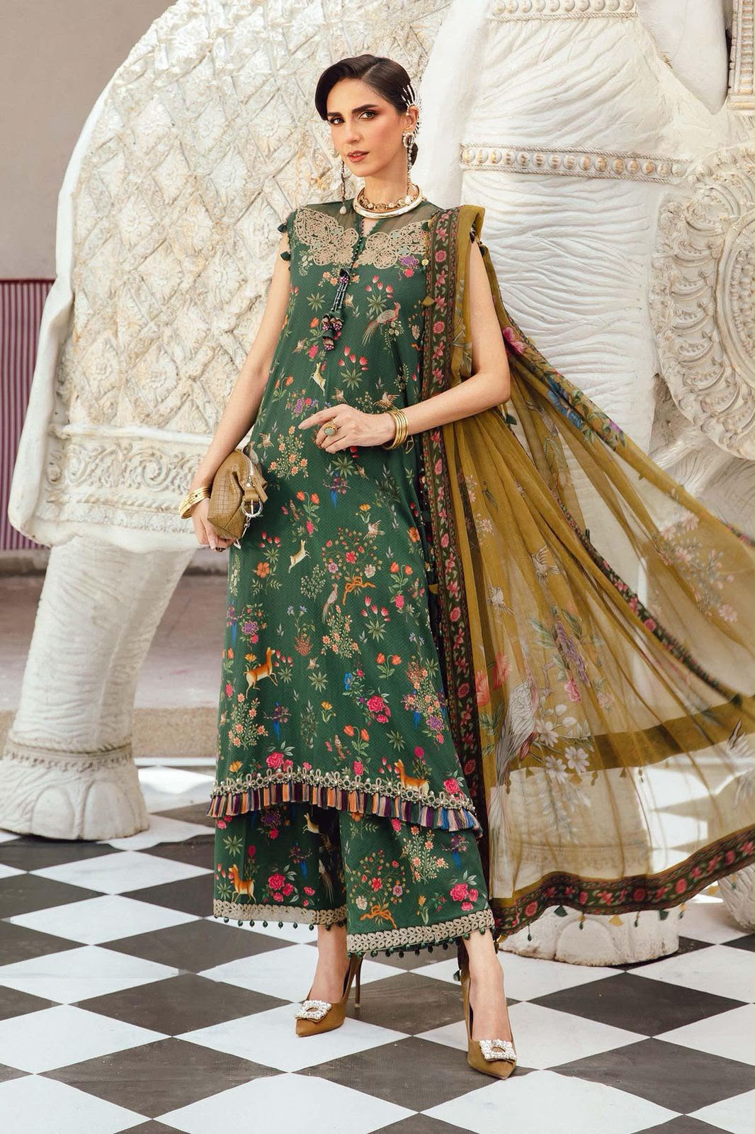 Maria B Lawn Embroidered 3 Piece | MB184