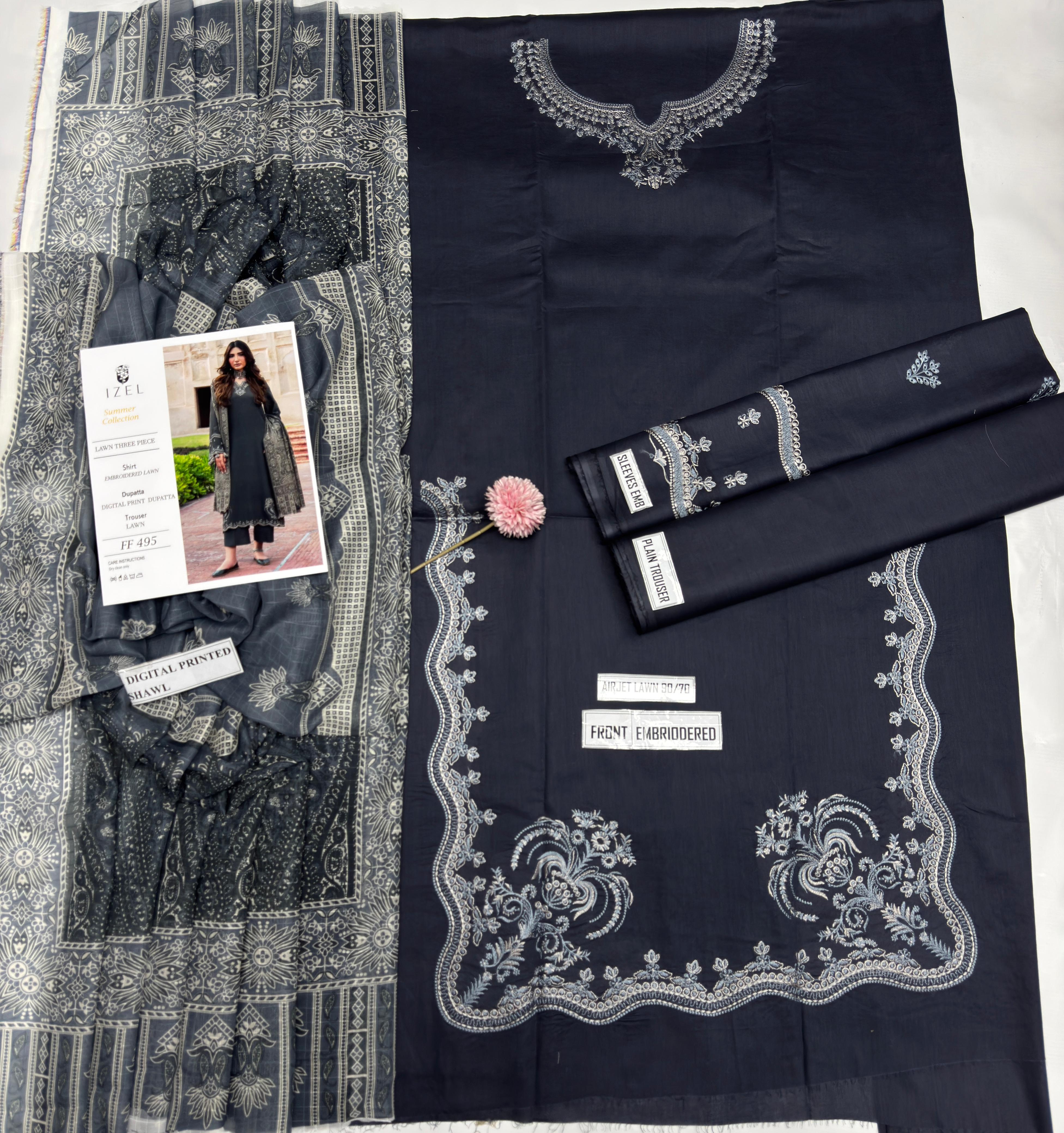 Izel Lawn Embroidered 3 Piece | IL101