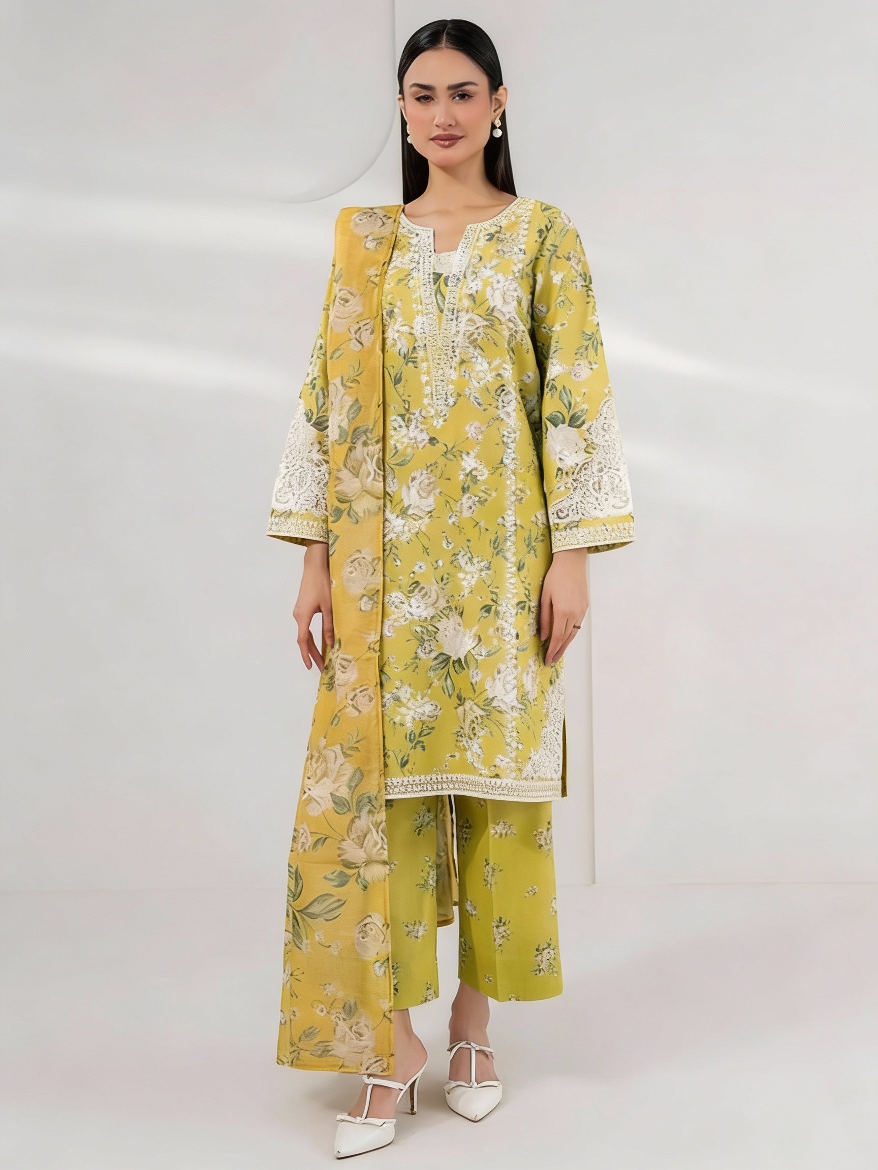 Limelight Lawn Embroidered 3 Piece | LL110