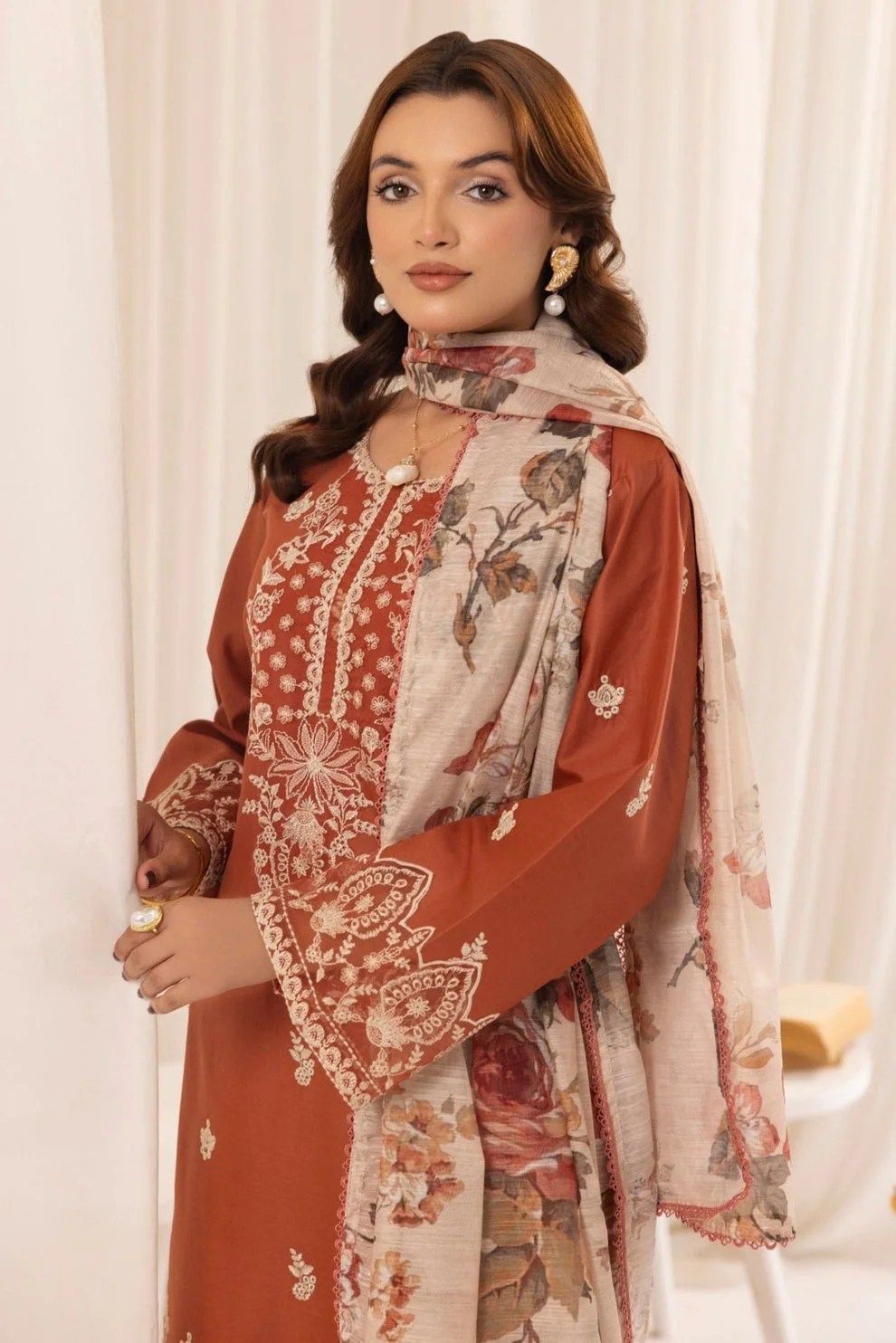 Mohagni Dhanak Embroidered 3 Piece | MG101